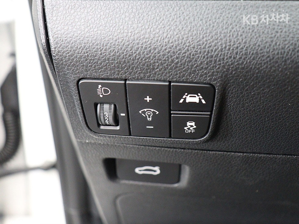 Kia K5 — miniaturë 13