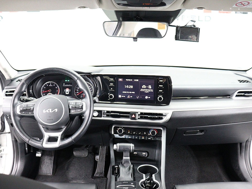 Kia K5 — miniaturë 14