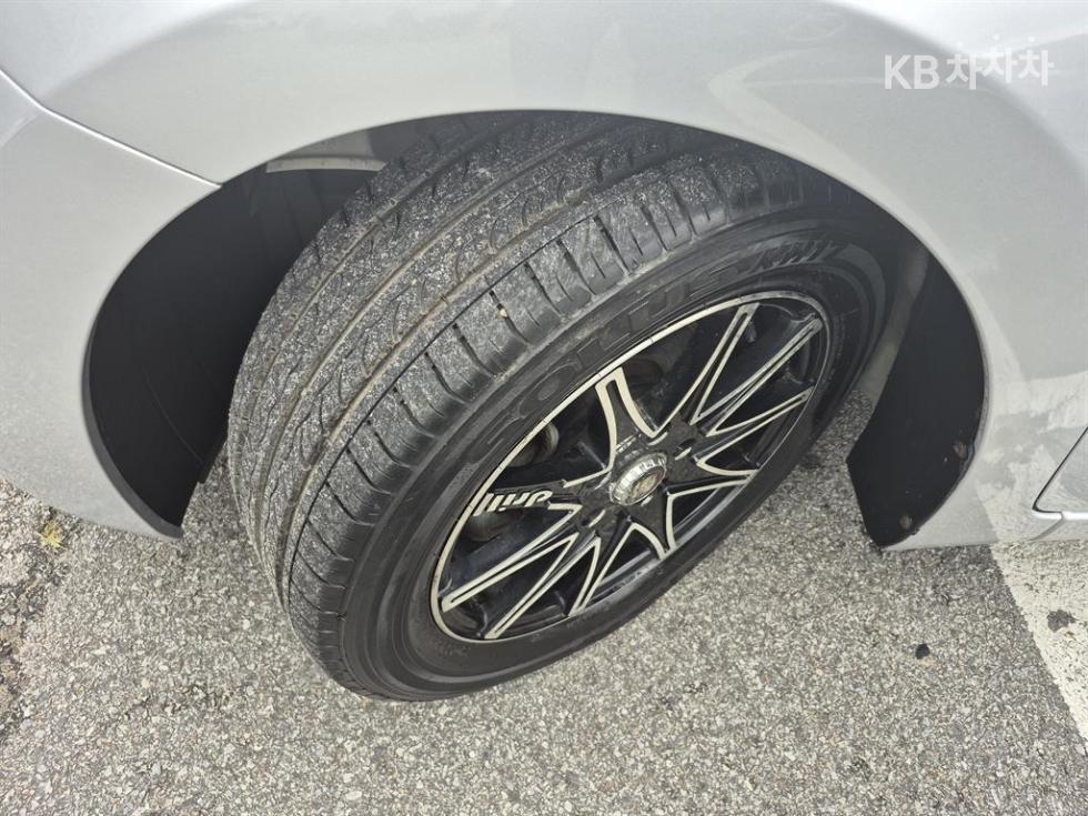 Hyundai Avante — miniaturë 19
