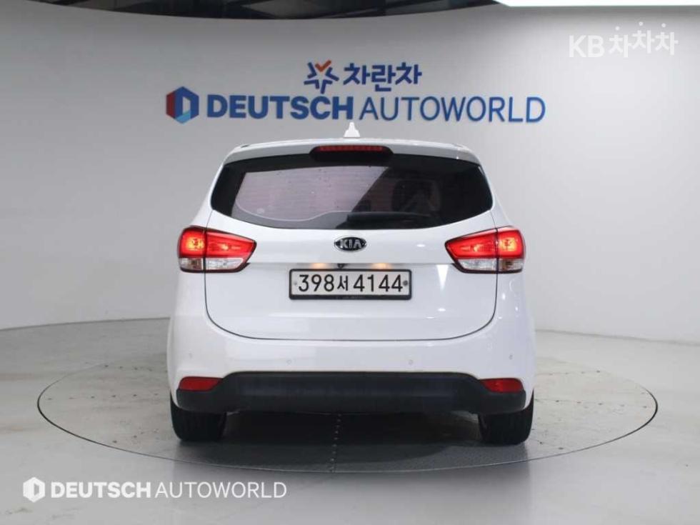 Kia Carens — miniaturë 4