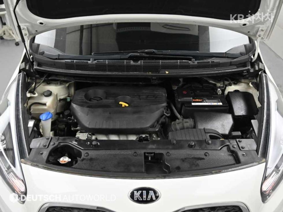 Kia Carens — miniaturë 6
