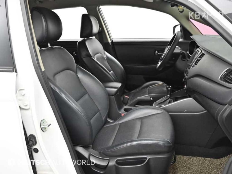Kia Carens — miniaturë 10