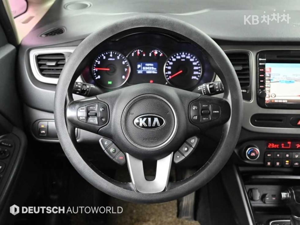 Kia Carens — miniaturë 13