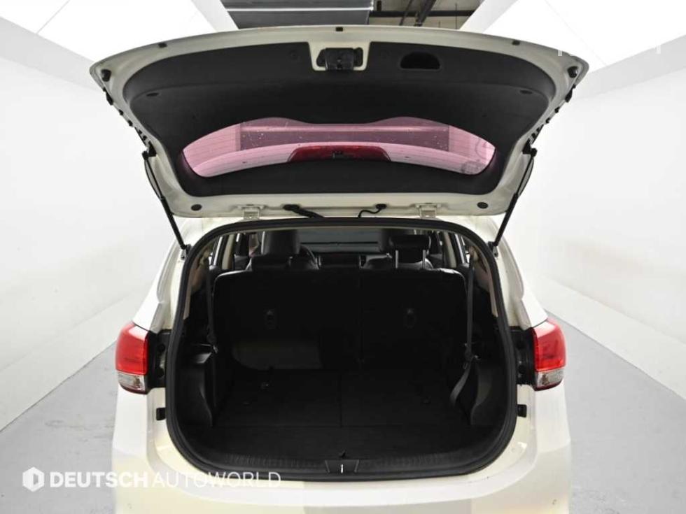 Kia Carens — miniaturë 19