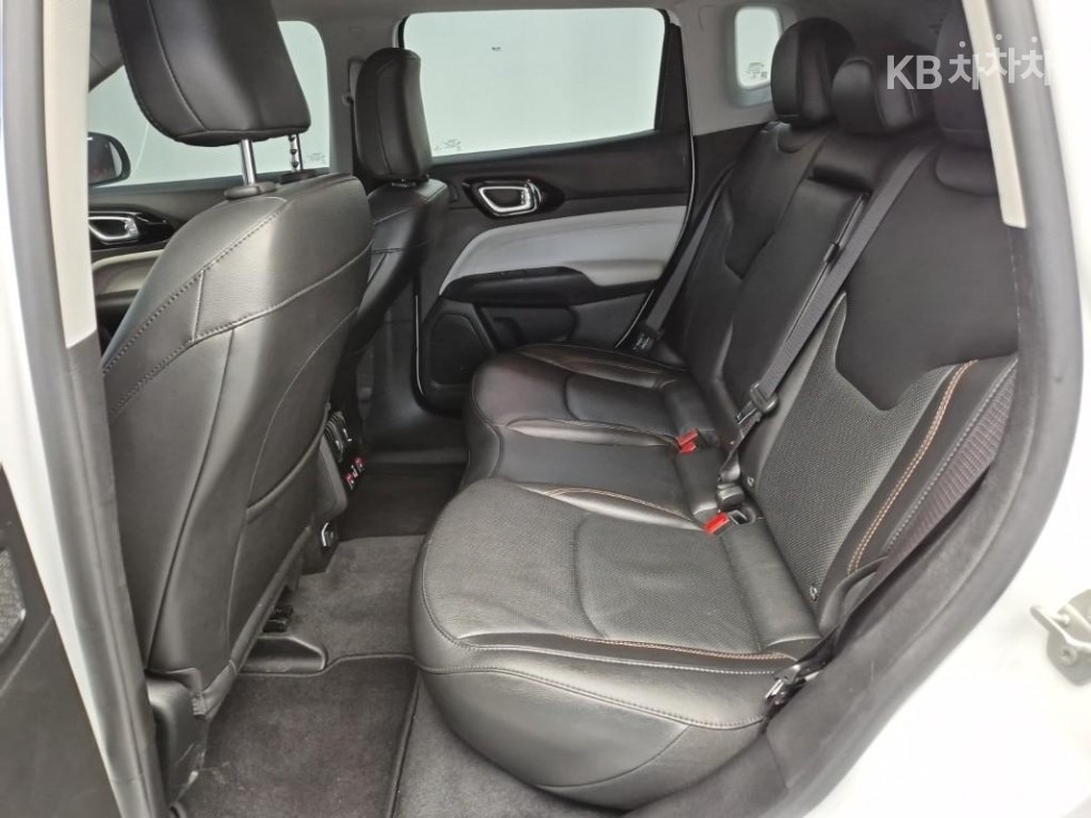 Jeep Compass — miniaturë 12