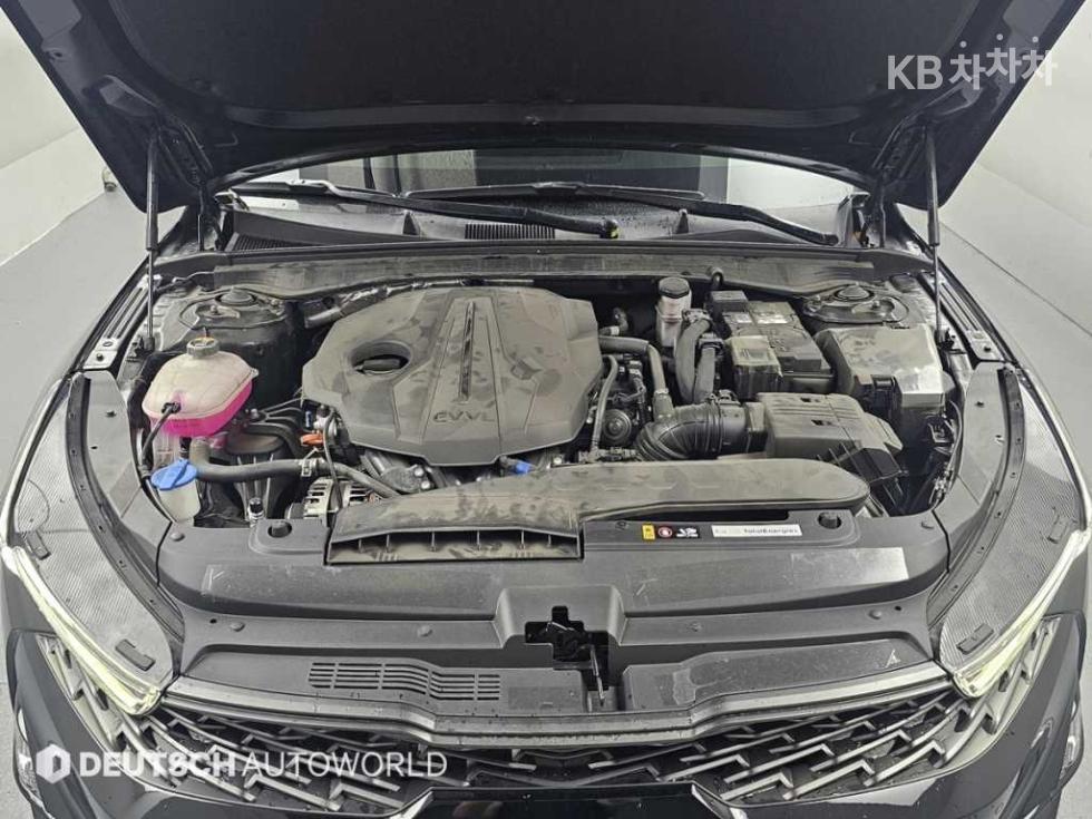 Kia K5 — miniaturë 6