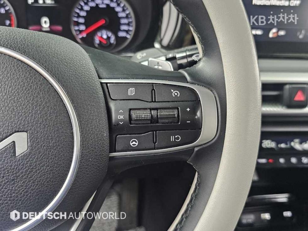 Kia K5 — miniaturë 16