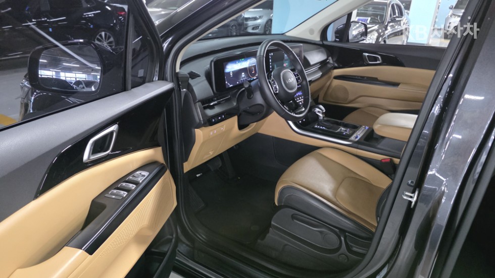 Kia Carnival — miniaturë 10