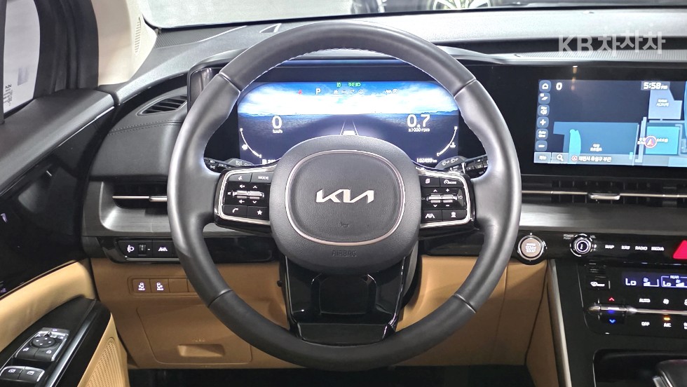 Kia Carnival — miniaturë 14