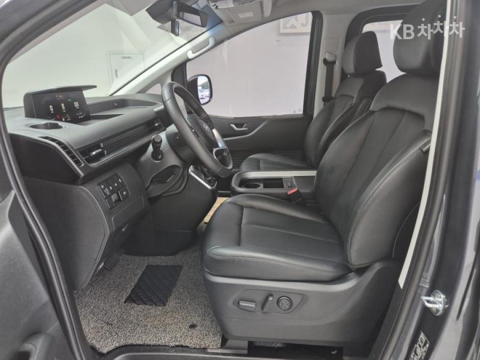 Hyundai Staria — miniaturë 8