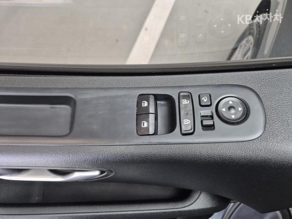 Hyundai Staria — miniaturë 11