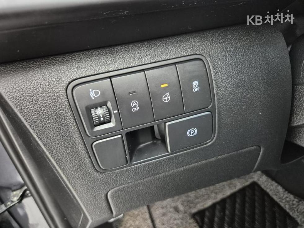 Hyundai Staria — miniaturë 12