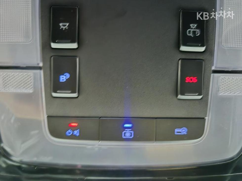 Hyundai Staria — miniaturë 15