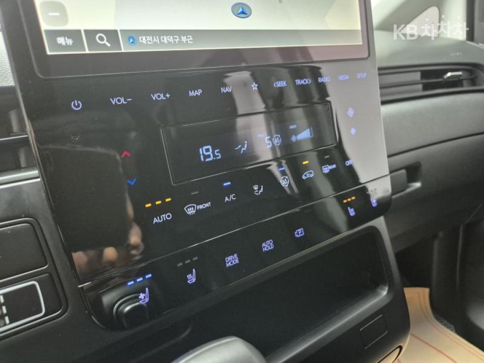 Hyundai Staria — miniaturë 18