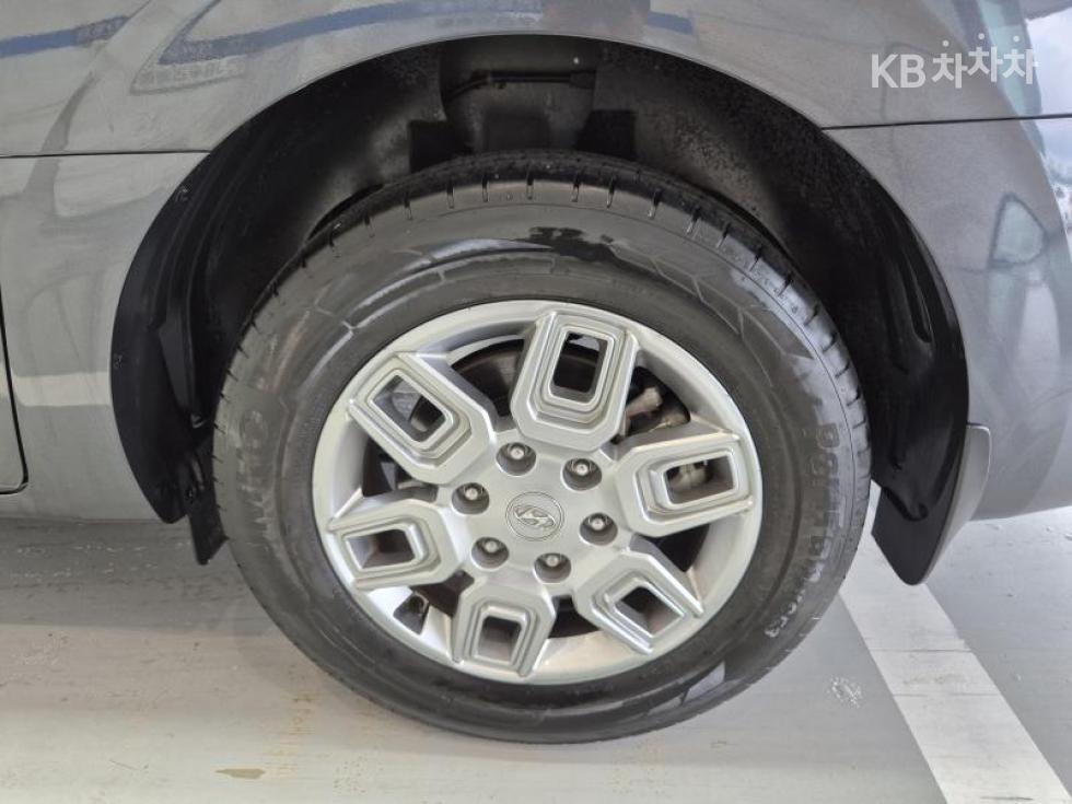 Hyundai Staria — miniaturë 22