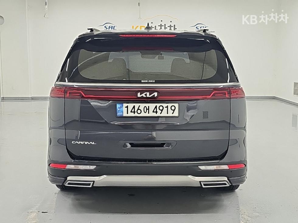 Kia Carnival — miniaturë 3