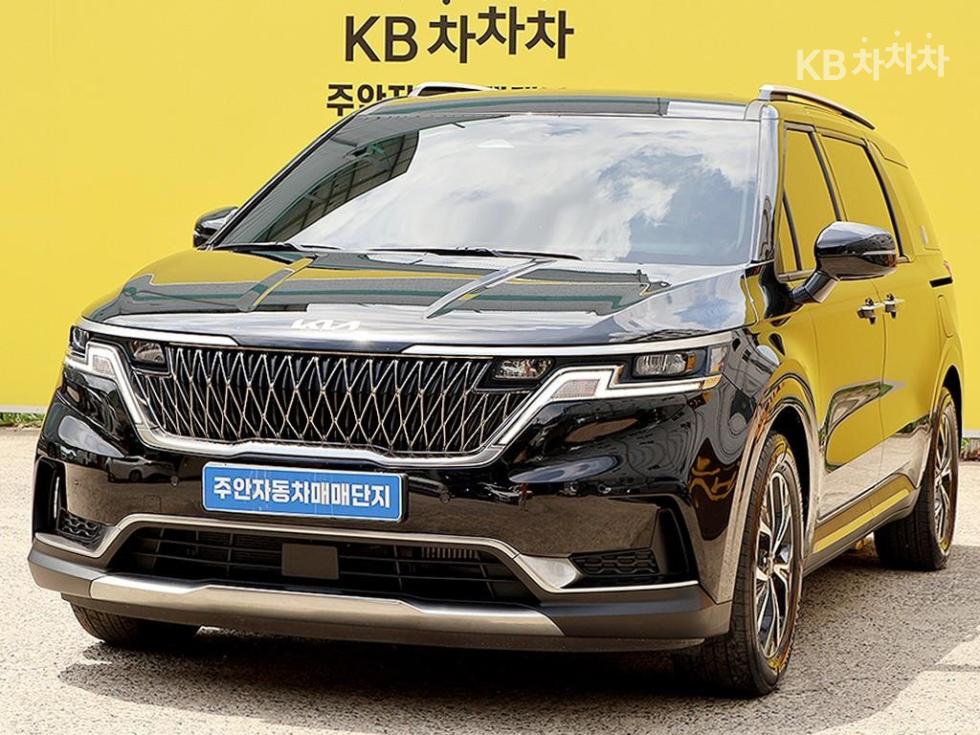 Kia Carnival — miniaturë 2