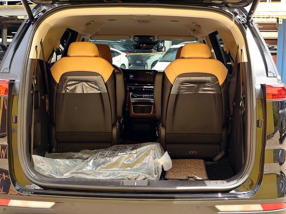 Kia Carnival — miniaturë 20