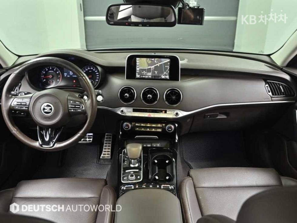 Kia Stinger — miniaturë 7