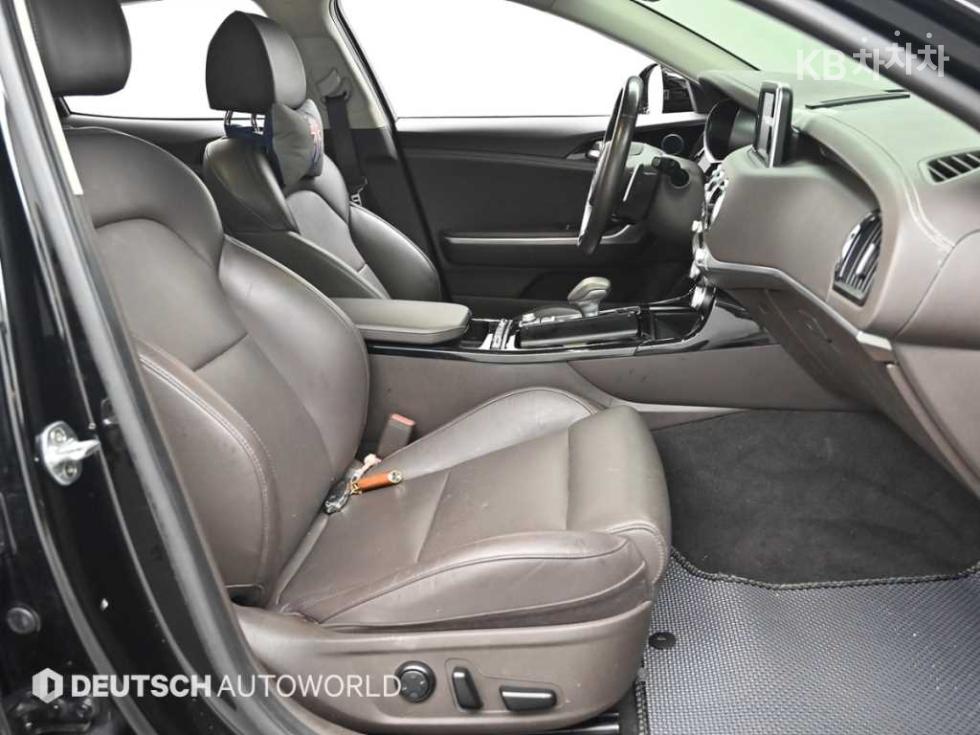 Kia Stinger — miniaturë 10