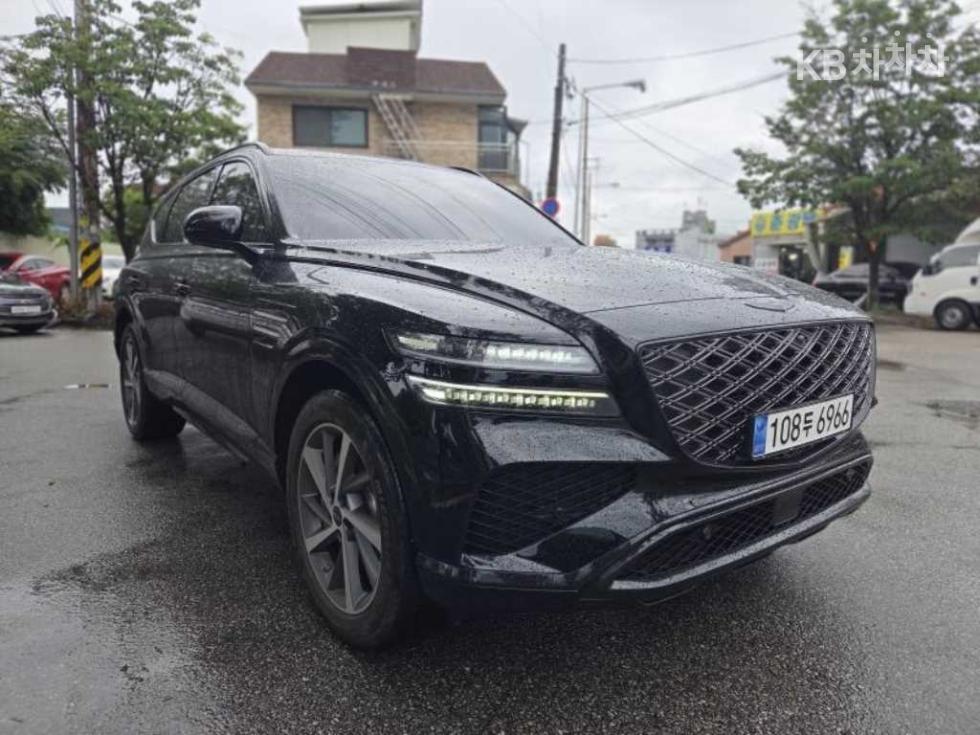 2024 Genesis GV80 photo