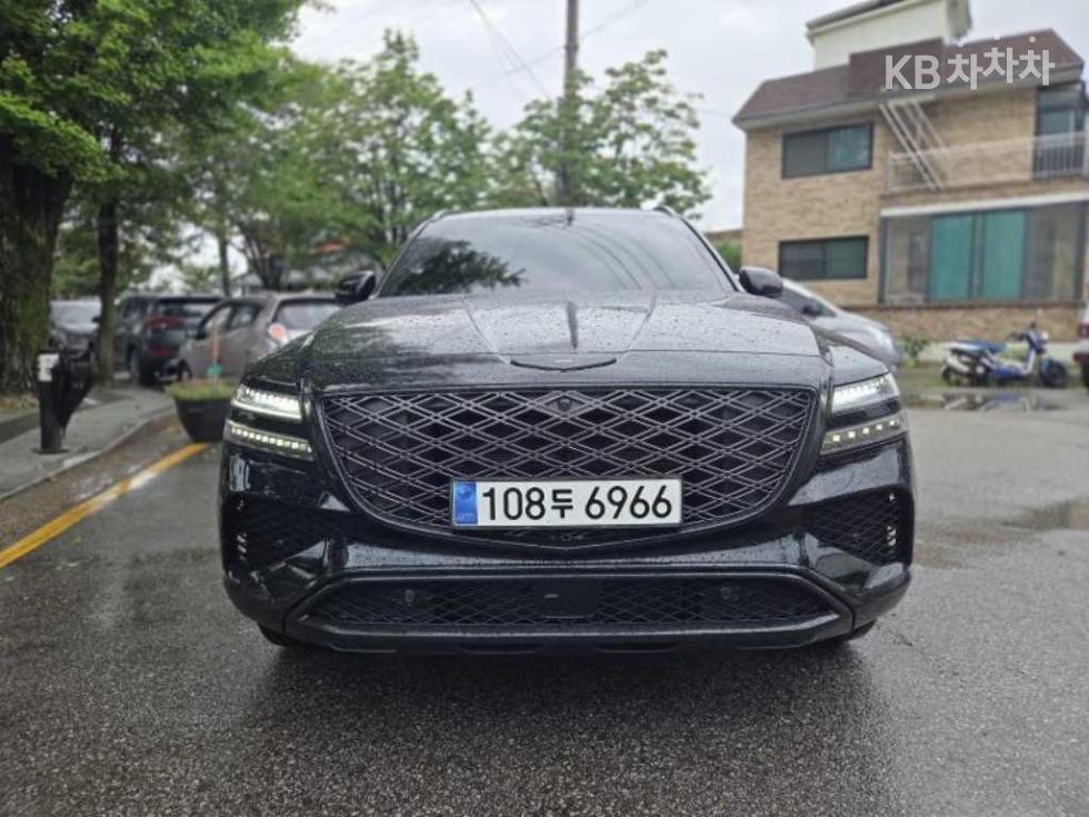 2024 Genesis GV80 photo