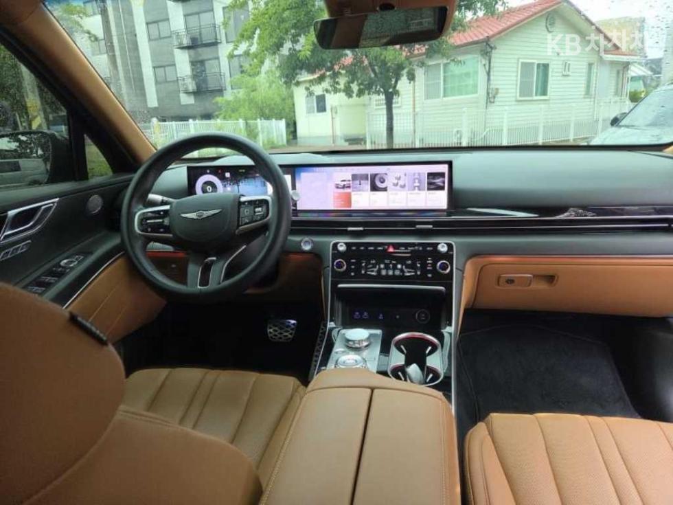 2024 Genesis GV80 photo