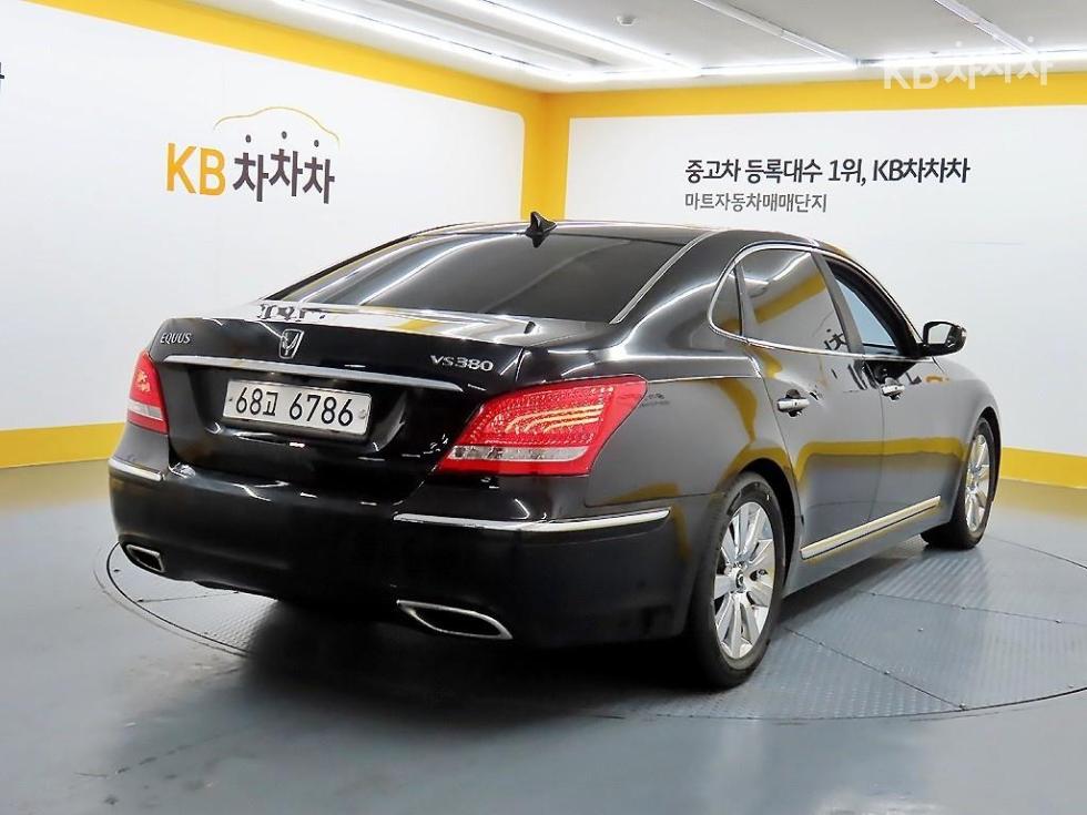 Hyundai Equus — miniaturë 4