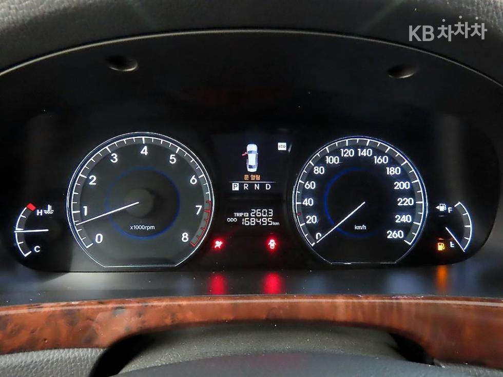 Hyundai Equus — miniaturë 8