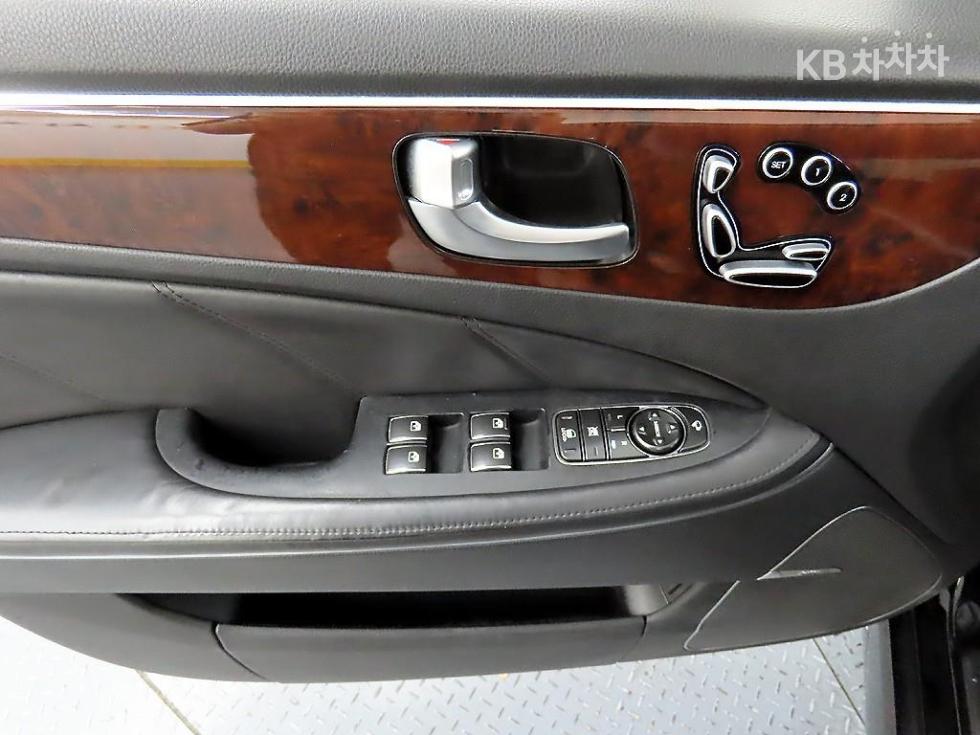 Hyundai Equus — miniaturë 11