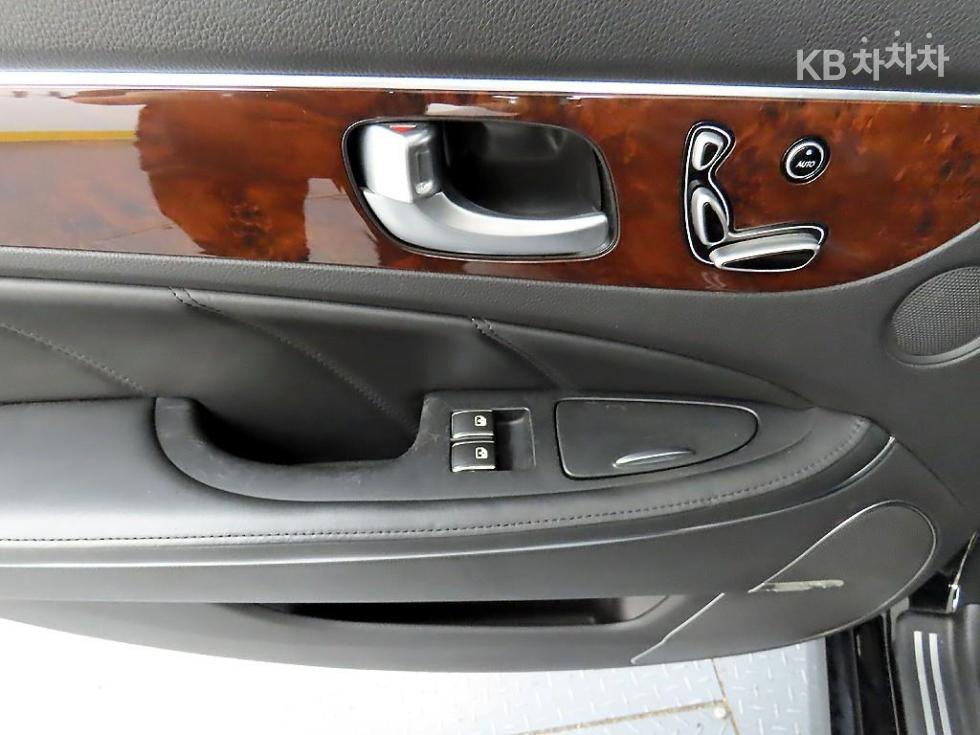 Hyundai Equus — miniaturë 12