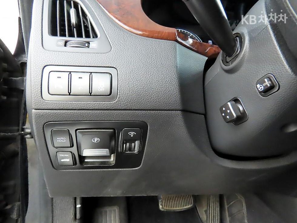 Hyundai Equus — miniaturë 13