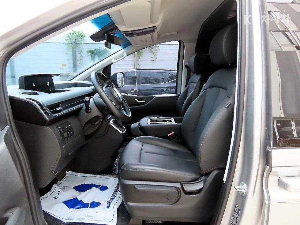 Hyundai Staria — miniaturë 5