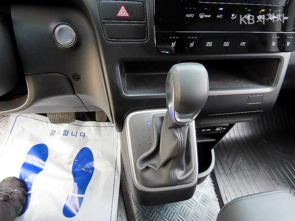 Hyundai Staria — miniaturë 10