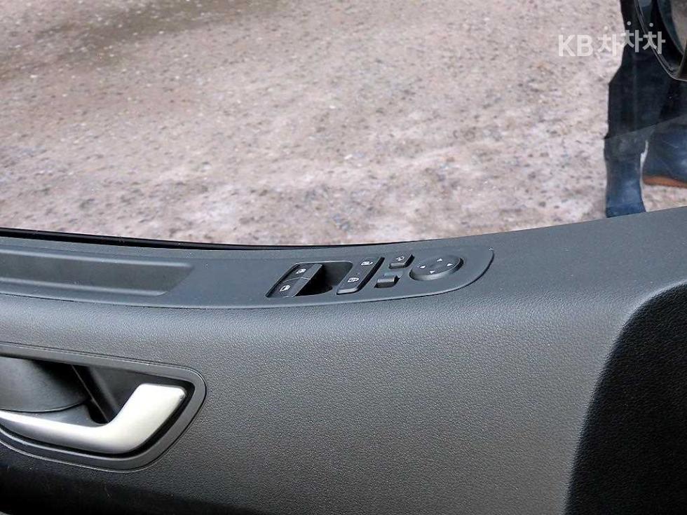 Hyundai Staria — miniaturë 11
