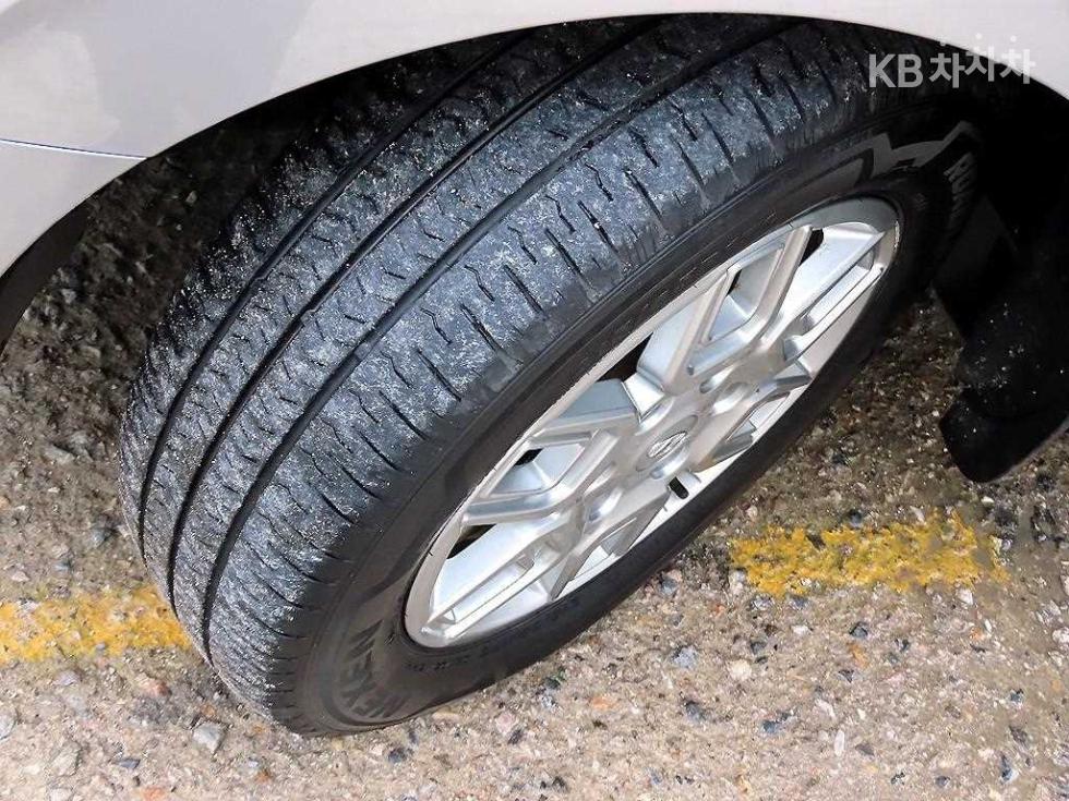 Hyundai Staria — miniaturë 20