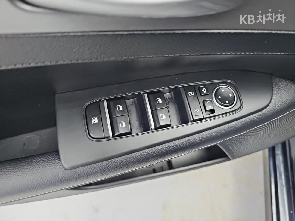 Kia K3 — miniaturë 17