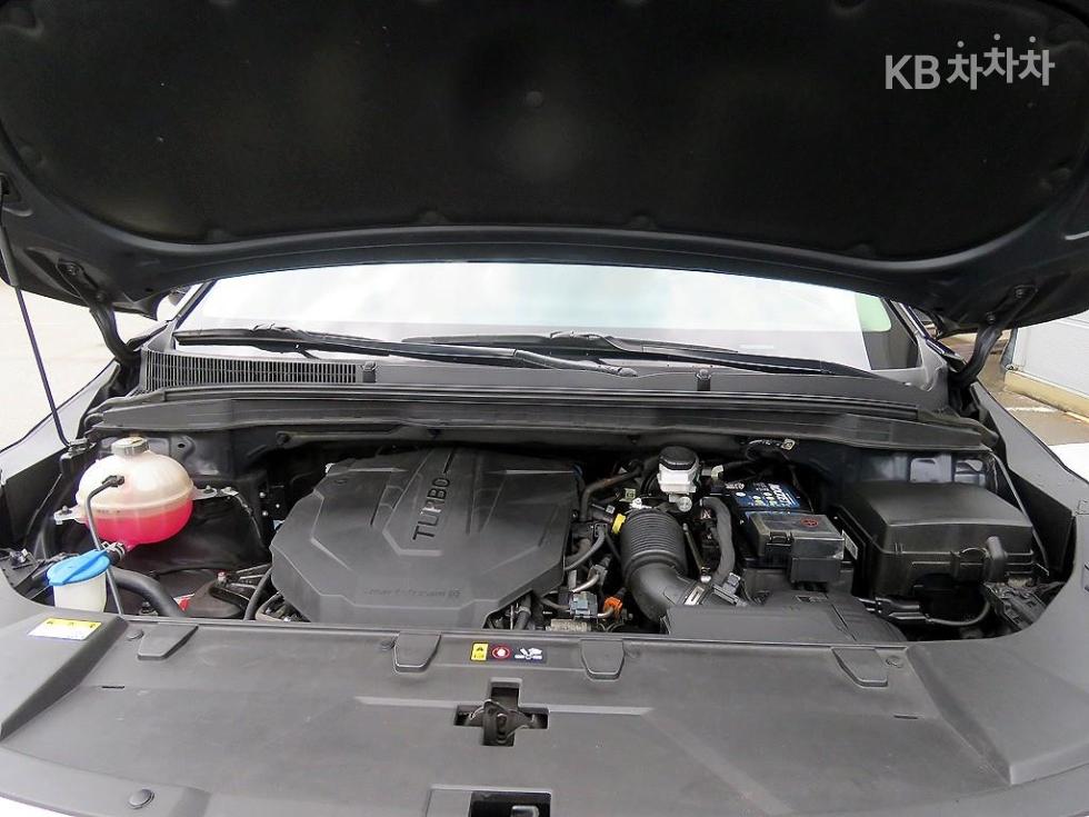Kia Carnival — miniaturë 19