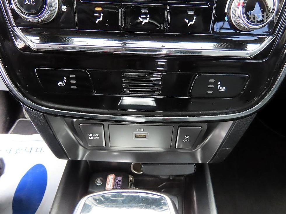 SsangYong Tivoli — miniaturë 13
