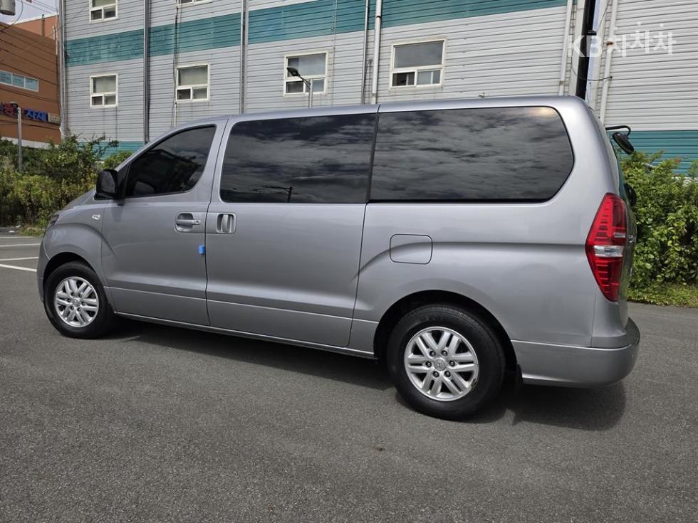Hyundai Starex — miniaturë 2