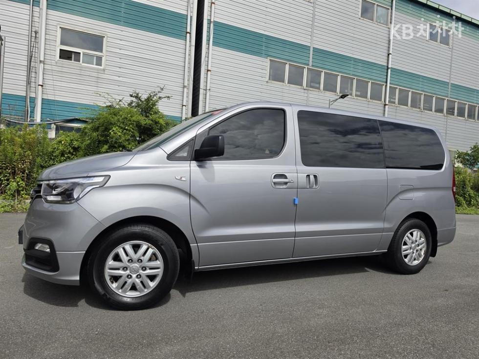 Hyundai Starex — miniaturë 3