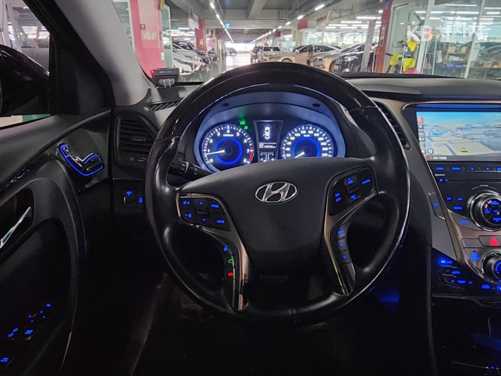Hyundai Grandeur — miniaturë 6