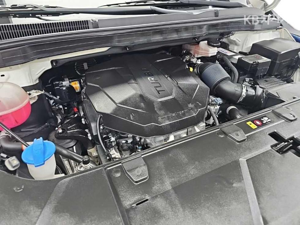 Kia Carnival — miniaturë 5