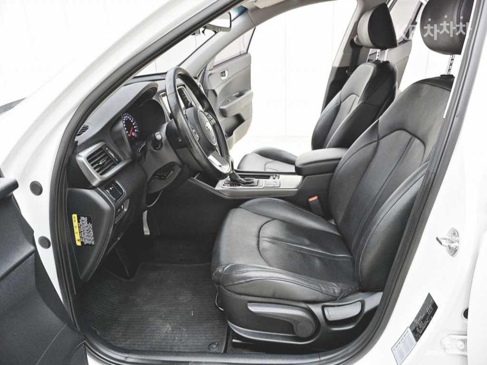 Kia K5 — miniaturë 6