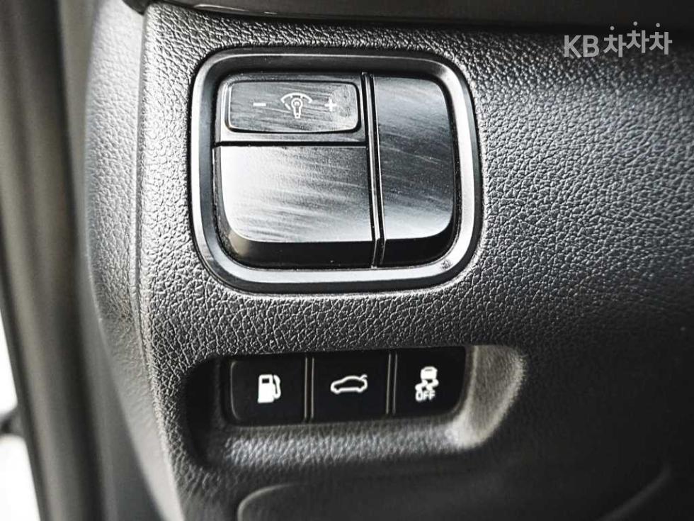 Kia K5 — miniaturë 17
