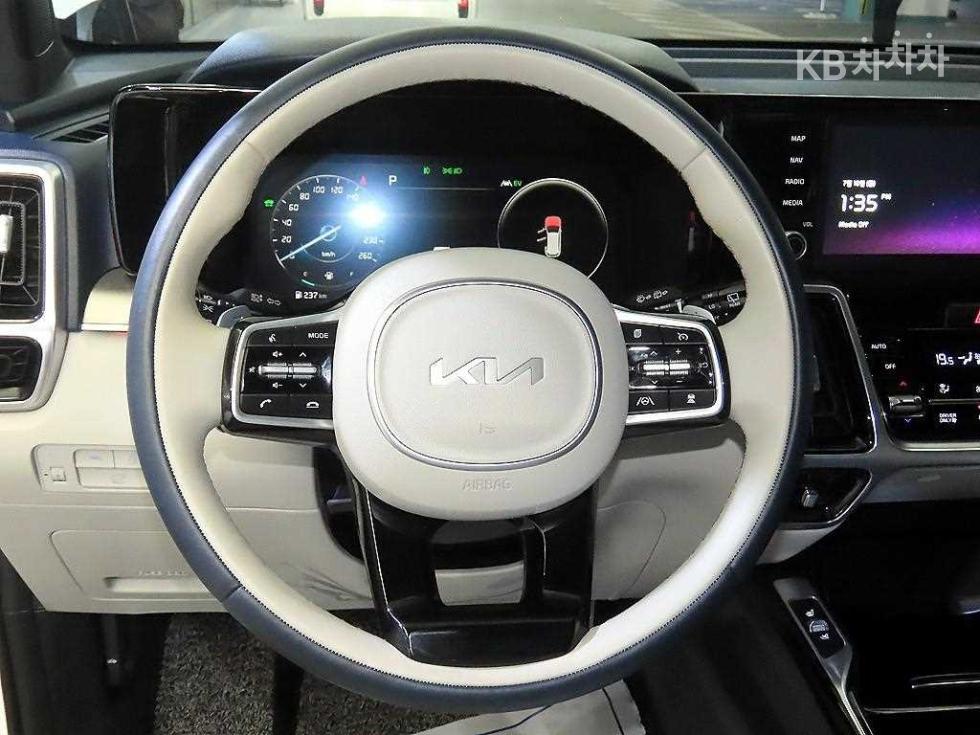Kia Sorento — miniaturë 8