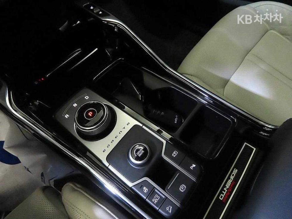 Kia Sorento — miniaturë 12