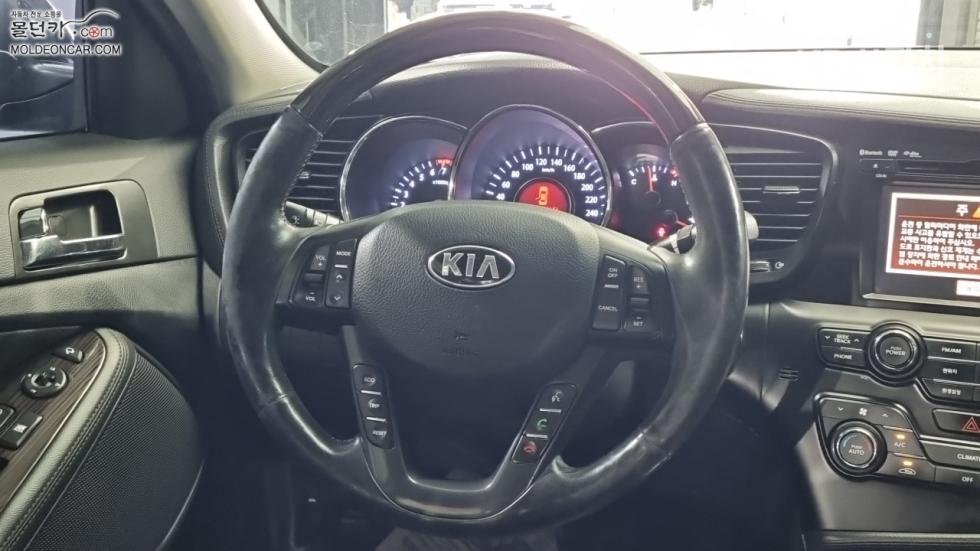 Kia K5 — miniaturë 11