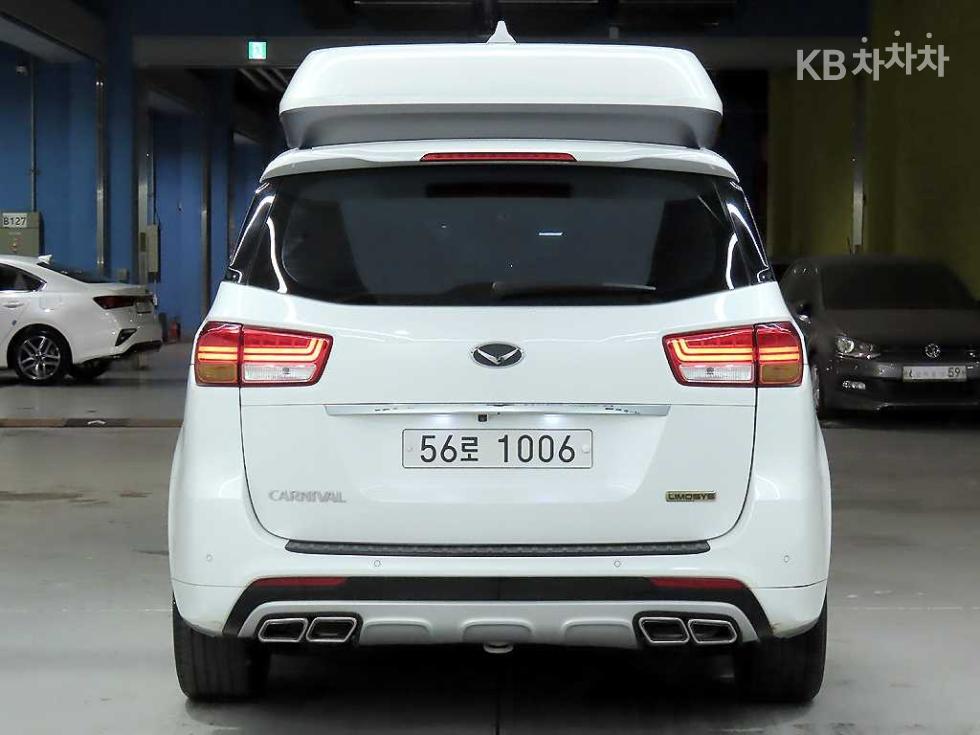Kia Carnival — miniaturë 3