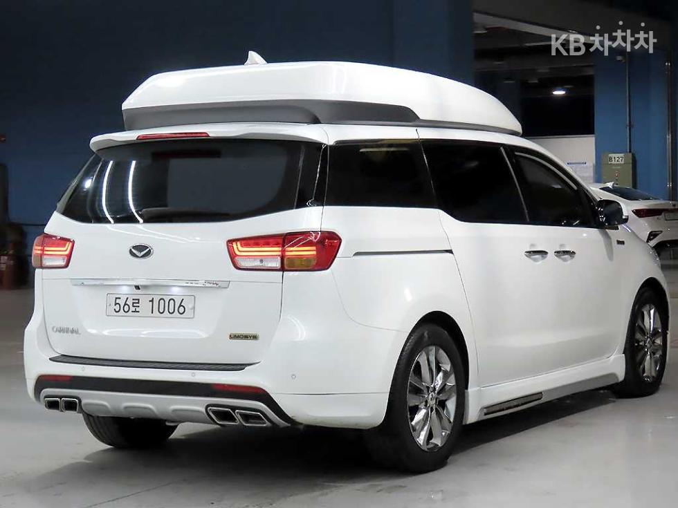 Kia Carnival — miniaturë 4